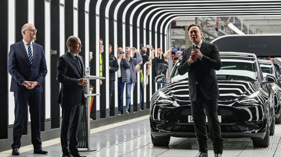 El magnate Elon Musk en la presentación de un auto eléctrico de Tesla en Alemania, el 22 de marzo de 2022.