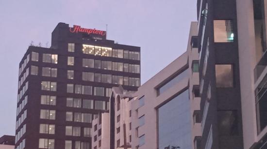 El nuevo hotel Hampton by Hilton Quito La Carolina Park se inauguró el 16 de febrero de 2023, en las calles Catalina Aldaz y Portugal, en el centro norte de Quito. Foto del 3 de marzo de 2023.