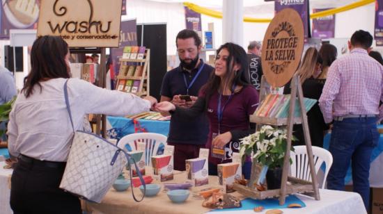 Imagen referencial de emprendedores en una feria organizada por el Ministerio de Producción, en noviembre de 2022.