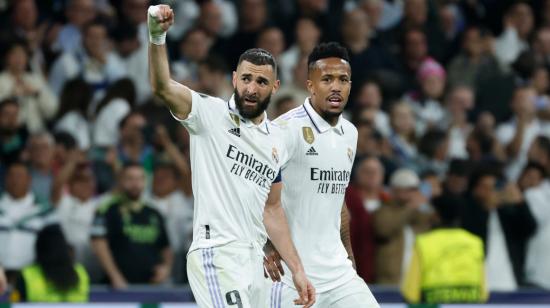 Karim Benzema celebra su gol en el partido del Real Madrid ante el Liverpool por Champions League, el 15 de marzo de 2023.