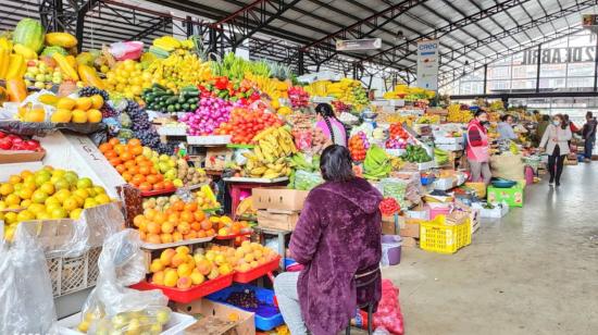 Imagen referencial de un mercado en Cuenca, 19 de enero de 2023.