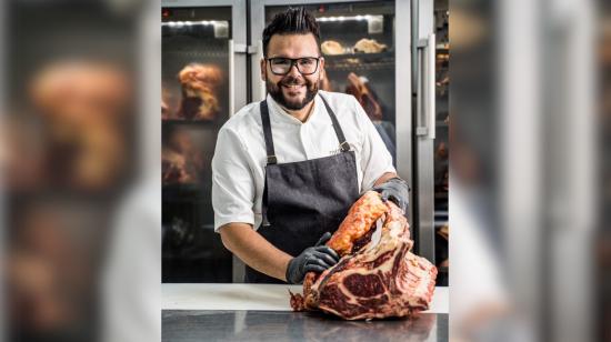 Luis Maldonado chef y copropietario del restaurante ecuatoriano Tributo, uno de los mejores de carnes del mundo en 2023. 