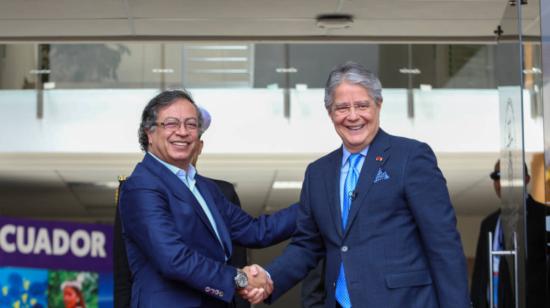 Los presidentes de Colombia y Ecuador, en Tulcán, el 31 de enero de 2023. 