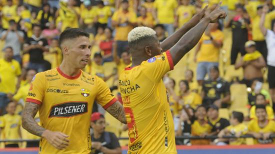 Gabriel Cortez festeja el gol de Barcelona en la victoria sobre Mushuc Runa, el 1 de abril de 2023. 