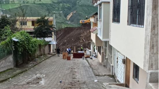 Decenas de viviendas quedaron vacías en el polígono de riesgo de Alausí, el 31 de marzo de 2023. 