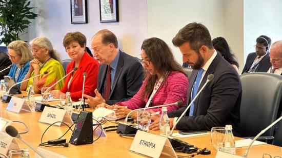 La directora del FMI, Kristalina Georgieva; y el ministro de Finanzas, Pablo Arosemena, en un evento el 12 de abril de 2023.