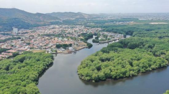 Panorámica de uno de los ramales del Estero Salado, de Guayaquil. 