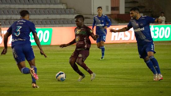 Mushuc Runa y Emelec se enfrentaron el domingo 23 de abril, en Echaleche.