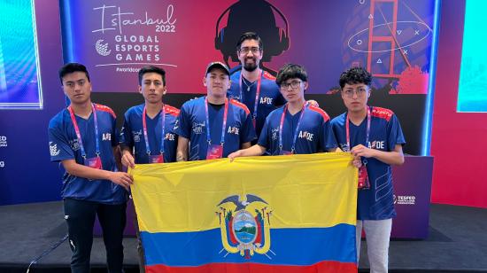 La selección ecuatoriana, durante el Mundial de eSports en Estambul, el 14 de diciembre de 2022.