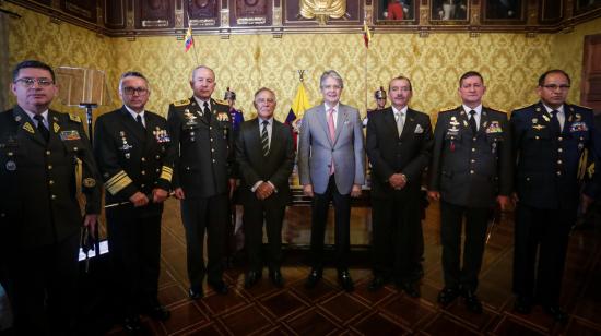 El presidente Guillermo Lasso posesionó a nuevas autoridades de seguridad, los generales en servicio pasivo Wagner Bravo y Paco Moncayo. Quito, 26 de abril de 2023