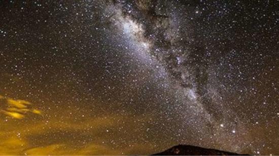 Observación de la Vía Láctea en el Parque Nacional Cajas, Cuenca. 