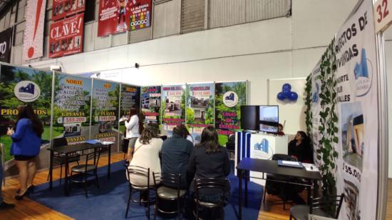 Imagen referencial de la Feria de Vivienda Clave, en Quito. Abril de 2023.