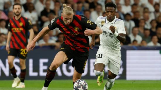 Erling Haaland y Vinicius Jr., durante la semifinal de ida entre el Real Madrid y el Manchester City, el 9 de mayo de 2023.