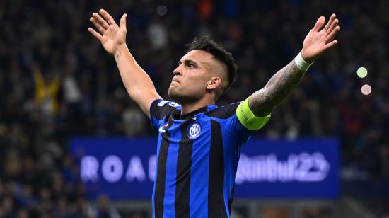 Lautaro Martínez celebra su gol en la semifinal de vuelta entre Inter y Milan, el 16 de mayo de 2023.