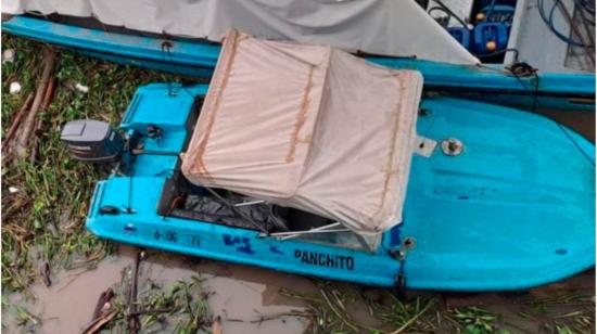 Lancha camaronera asaltada el 19 de mayo de 2023, en el Golfo de Guayaquil. 