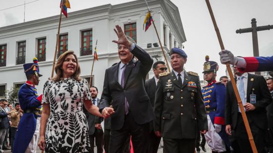 Guillermo Lasso durante la colocación de una ofrenda floral por la Batalla del Pichincha, el 23 de mayo de 2023.