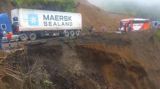 Estado de la vía en el sector de Balbanera-Pallatanga, el 4 de mayo de 2023. 