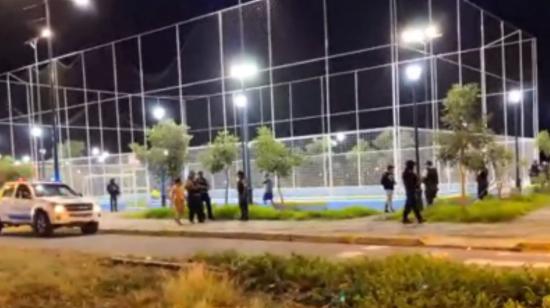 Una balacera ocurrió en una cancha sintética de Puerto Bolívar, en Machala, la noche del 24 de mayo de 2023. 