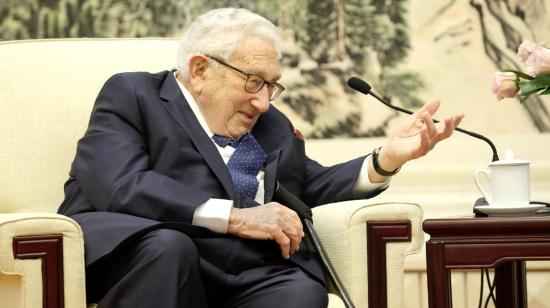 Henry Kissinger, durante una reunión con el ministro de Relaciones Exteriores de China, en Pekín,  2019.