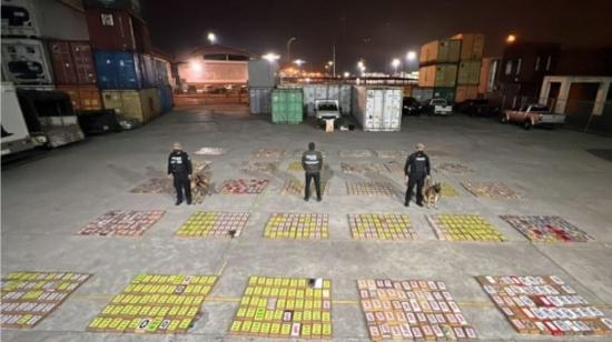 Vista panorámica de un decomiso de cocaína en el puerto de Guayaquil, el 27 de mayo de 2023. 