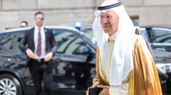 El ministro de Energía de Arabia Saudita, Abdul Aziz Bin Salman, llegó a Viena a la reunión de la OPEP, el 3 de junio de 2023.