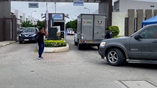 Exteriores de la vivienda de la jueza Ana Paulina Yepez, fallecida en Machala, el 6 de junio de 2023. 