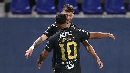 Junior Sornoza de Independiente celebra un gol convertido en la fase de grupos de la Copa Libertadores ante Corinthians, el miércoles 7 de junio de 2023.