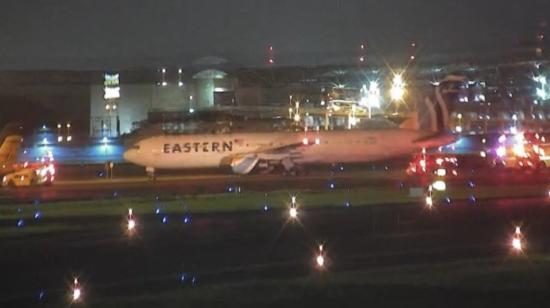 Imagen del avión de Eastern Airlines, en la pista del aeropuerto de Guayaquil, el 14 de junio de 2023. 