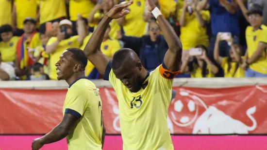 Enner Valencia celebra su gol con Ecuador ante Bolivia, en Nueva Jersey, el 17 de junio de 2023.