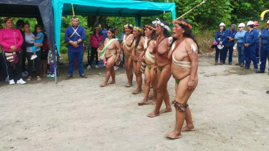 Miembros de la comunidad de Kawymeno, que está en la zona de influencia de Petroecuador, no quieren que se frene la extracción de petróleo del ITT. Foto del 21 de junio de 2023.