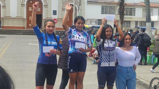 La ciclista Alison Salao, del club Richard Carapaz, fue campeona en la categoría prejuvenil del regional de escuelas.