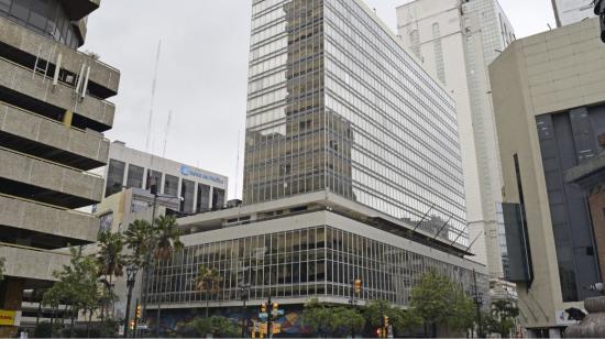 Imagen referencial. El edificio del Banco Central del Ecuador (BCE) en el centro de Guayaquil. 