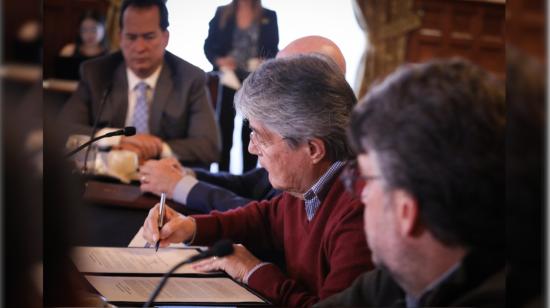 El presidente Guillermo Lasso firmó el decreto sobre el fenómeno de El Niño, el 23 de junio de 2023.