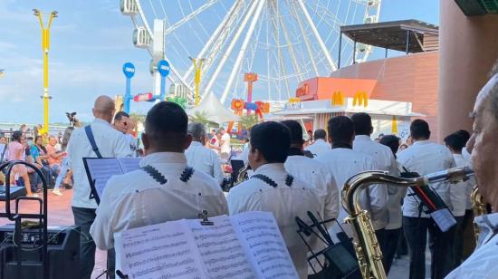 La banda municipal en un acto en el Malecón 2000, por las fiestas julianas, Guayaquil, el 8 de julio de 2023. 