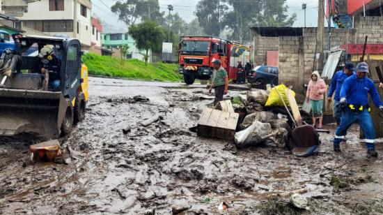 Un deslizamiento de tierra en el sector de La Pulida, en el norte de Quito, el 23 de abril de 2023.