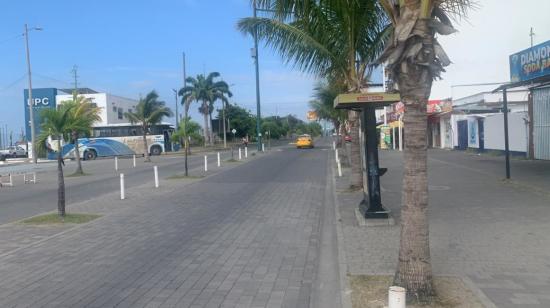 Calles desoladas en el sector Las Palmas, en Esmeraldas, tras la ola de violencia. Foto del 26 de julio de 2023.