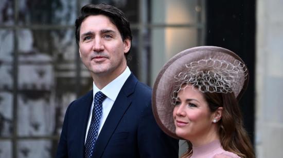 El primer ministro de Canadá, Justin Trudeau, junto a quien era su esposa, Sophie Grégoire, en Londres, el 6 de mayo de 2023. 