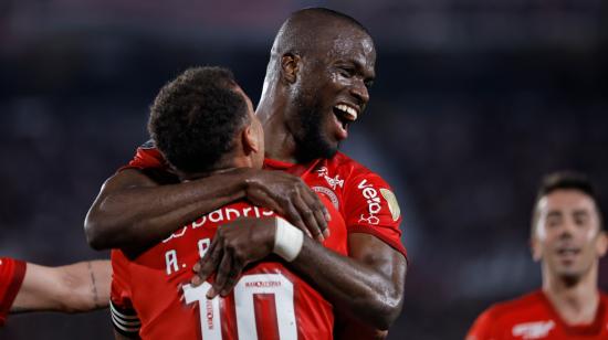 Enner Valencia celebra su gol con el Inter de Porto Alegre ante River Plate, el 1 de agosto de 2023.