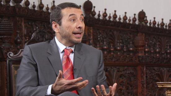 Vinicio Alvarado, exsecretario de la Administración Pública, durante una entrevista en 2011.