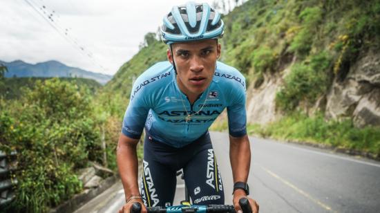 El ciclista Martín López, durante un entrenamiento en Ecuador, en julio de 2023.