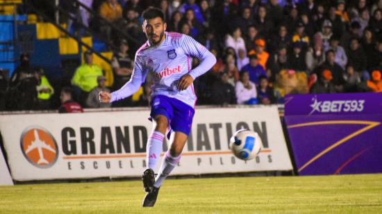 Emelec se enfrentó a Libertad por la LigaPro el 4 de agosto de 2023.