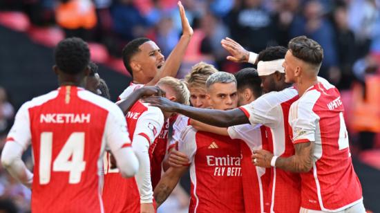 Los jugadores del Arsenal celebran un gol en la final de la Community Shield, en Wembley, el 6 de agosto de 2023.