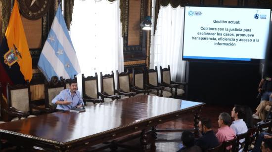 Imagen referencial del alcalde Aquiles Alvarez en el salón donde sesiona el Concejo Municipal de Guayaquil. 