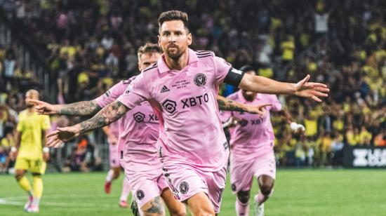 Lionel Messi celebra un gol en la final entre Inter Miami y Nashville, el 19 de agosto de 2023.