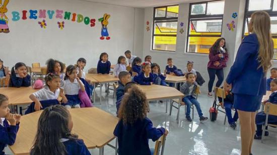 Aula de clases de la  Unidad Educativa Juan Larrea Holguín, en Quito, el 22 de agosto de 2023.