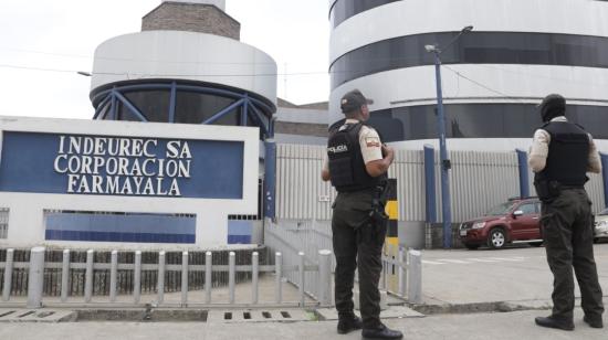 La farmacéutica Farmayala, en la avenida Nicolás Lapentti de Durán sufrió un ataque armado y un intento de secuestro en los últimos tres días.