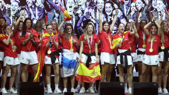 Las jugadoras de España celebraron el título mundial, en Madrid, el 22 de agosto de 2023. 