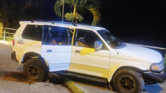 Este es el auto que fue atacado en Balzar, la madrugada del 27 de agosto de 2023.