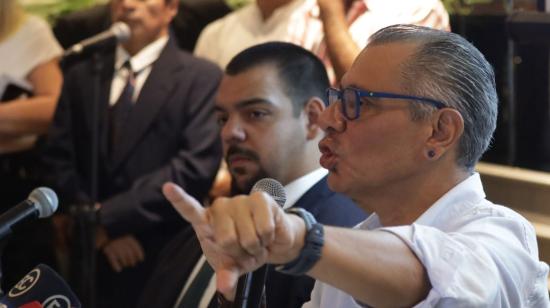 El exvicepresidente Jorge Glas en una rueda de prensa en Guayaquil, el 17 de agosto de 2023.