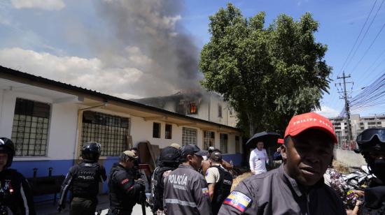 Incendio en el Centro de Adolescentes Infractores Virgilio Guerrero, en el norte de Quito, el 31 de agosto de 2023. 